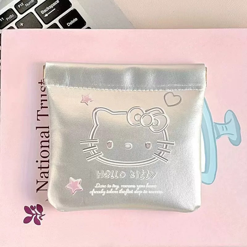 Minimal Automatic Closing Pouch